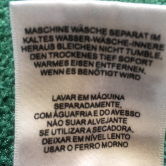 Miss Me Cropped Jeans - Picture 5 of 6